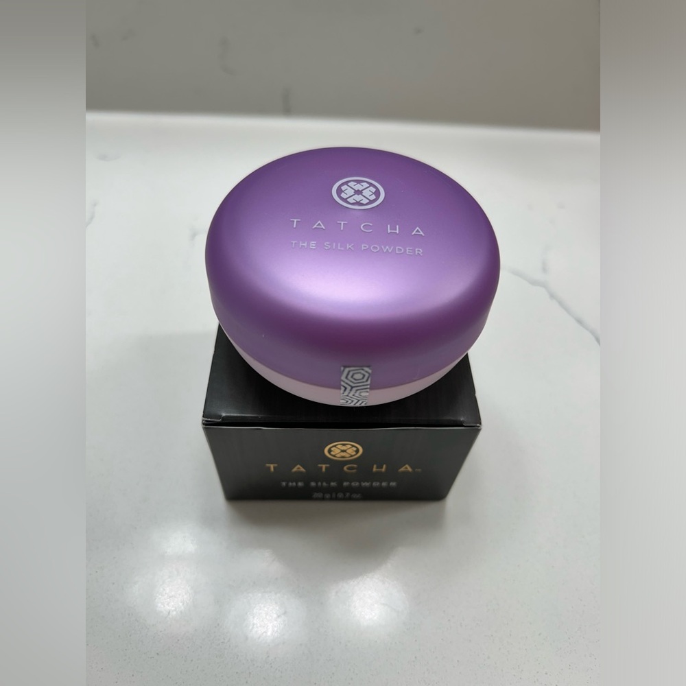 Tatcha The Silk Powder Protective Setting Powder - Picture 2 of 7